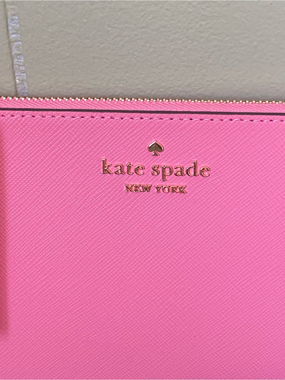 Kate Spade Hot Pink Zip Wristlet NWT - Picture 4 of 7